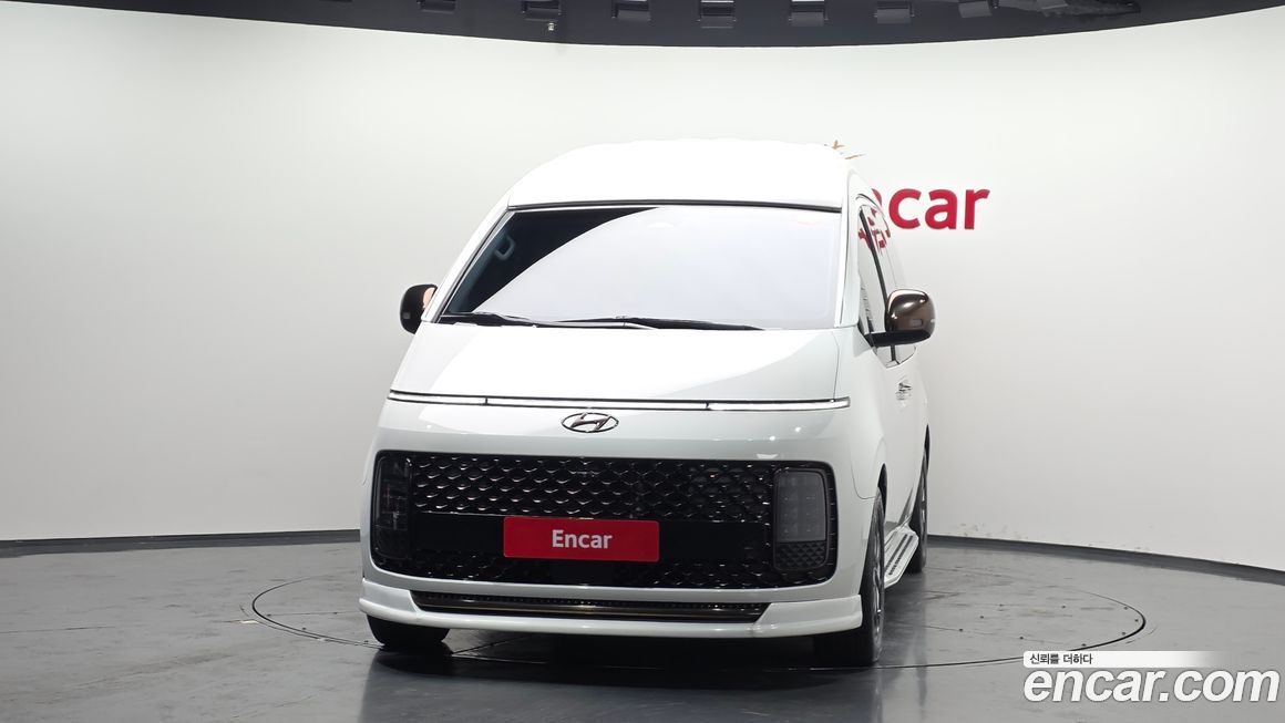 Hyundai Staria 2023