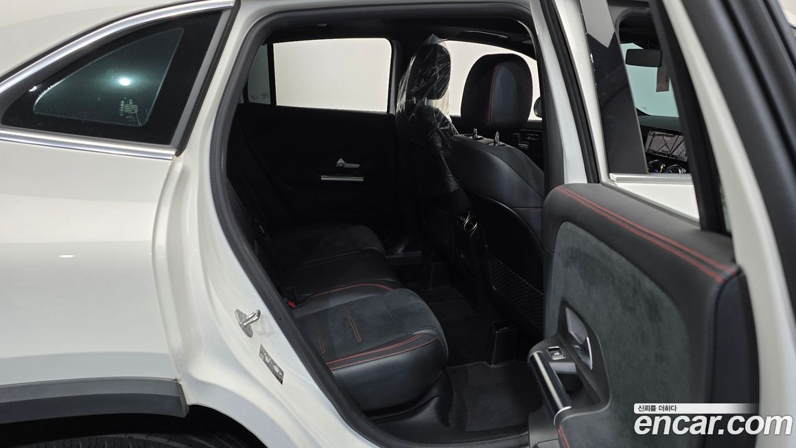 Mercedes-Benz GLA-Class 2023