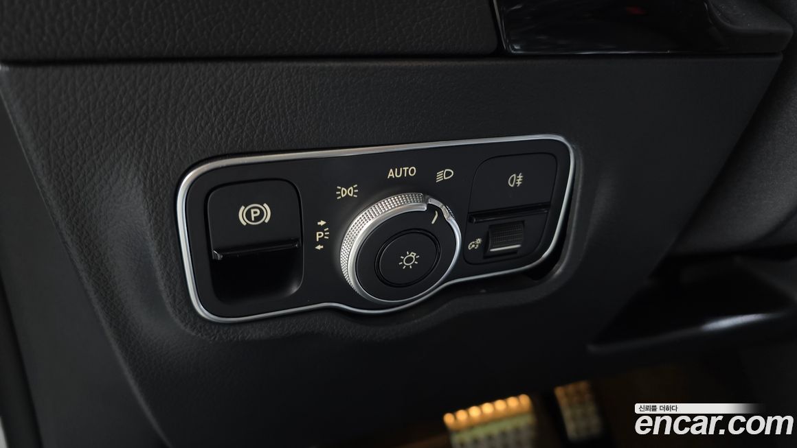 Mercedes-Benz GLA-Class 2023