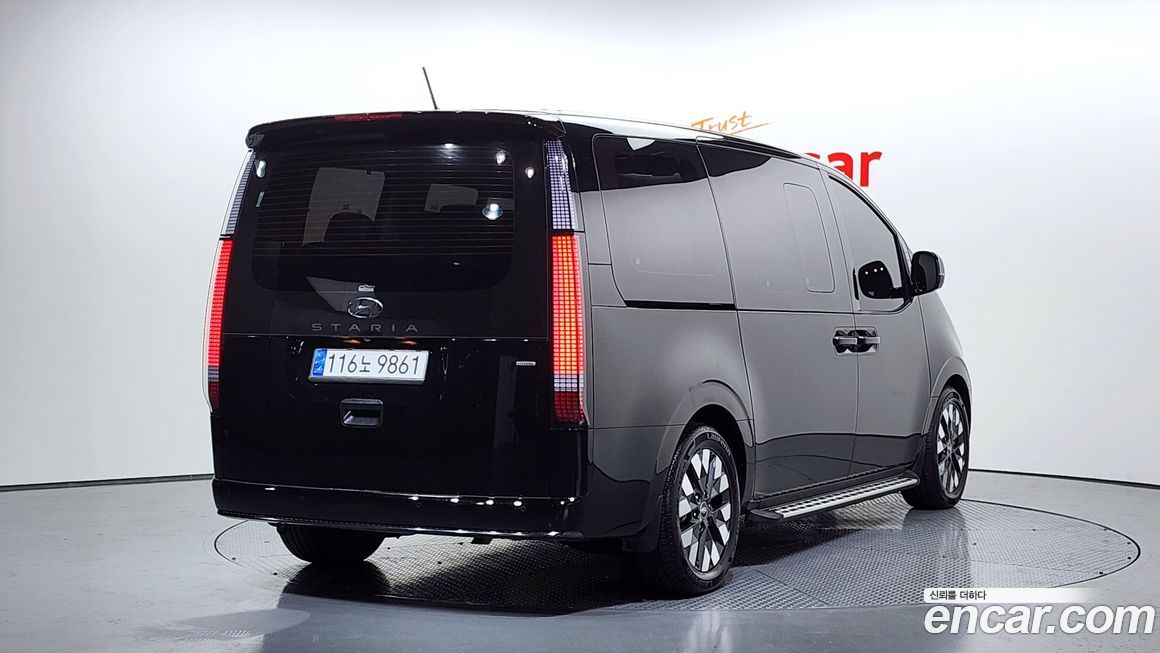 Hyundai Staria 2022