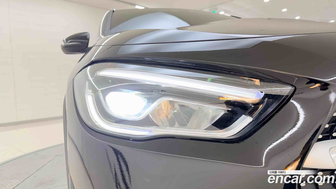 Mercedes-Benz GLA-Class 2023