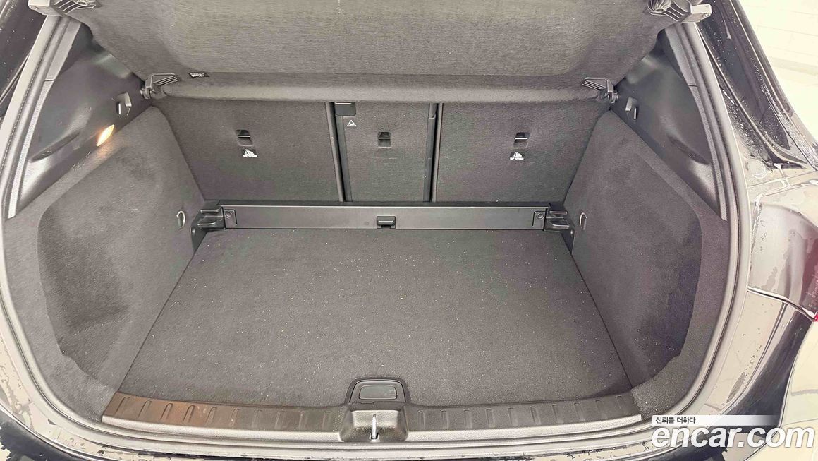 Mercedes-Benz GLA-Class 2023