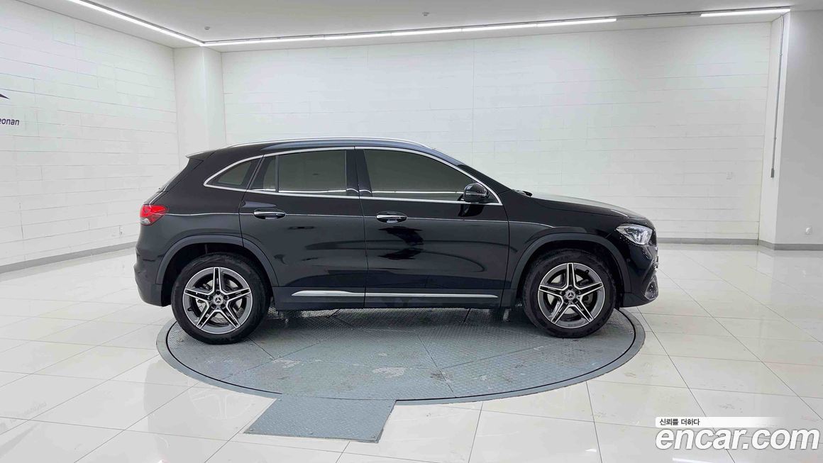 Mercedes-Benz GLA-Class 2023