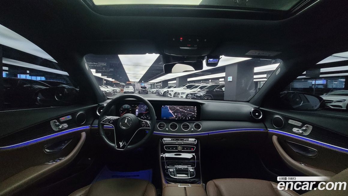 Mercedes-Benz E-Class 2022