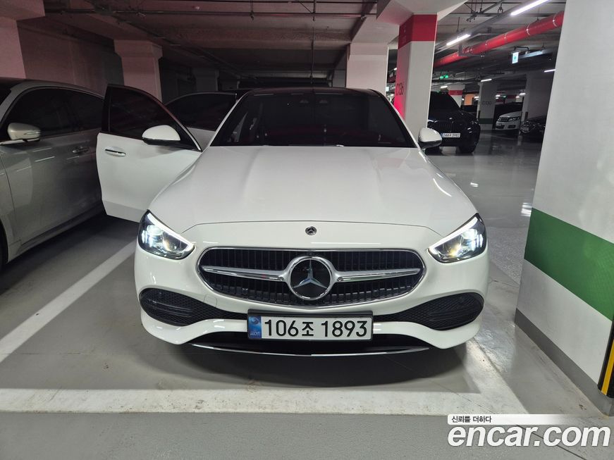 Mercedes-Benz C-Class 2024