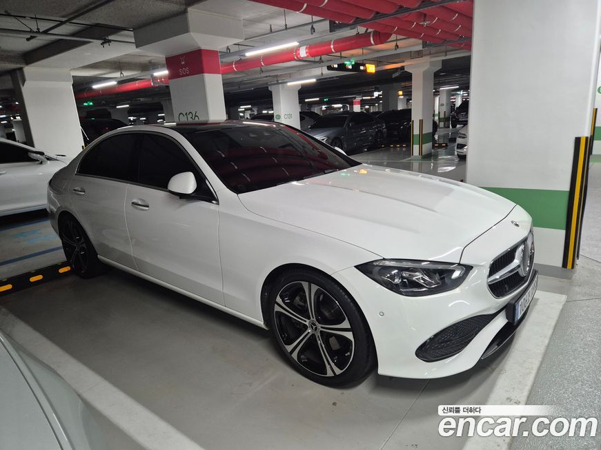 Mercedes-Benz C-Class 2024