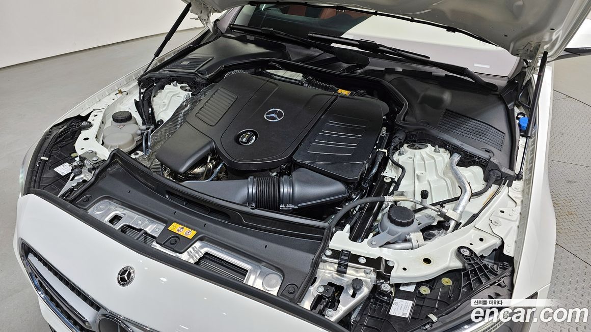 Mercedes-Benz C-Class 2022