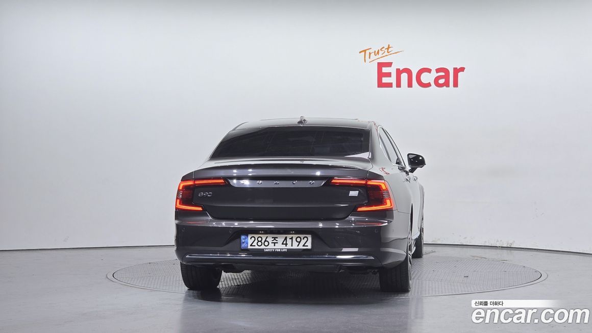 Volvo S90 2022