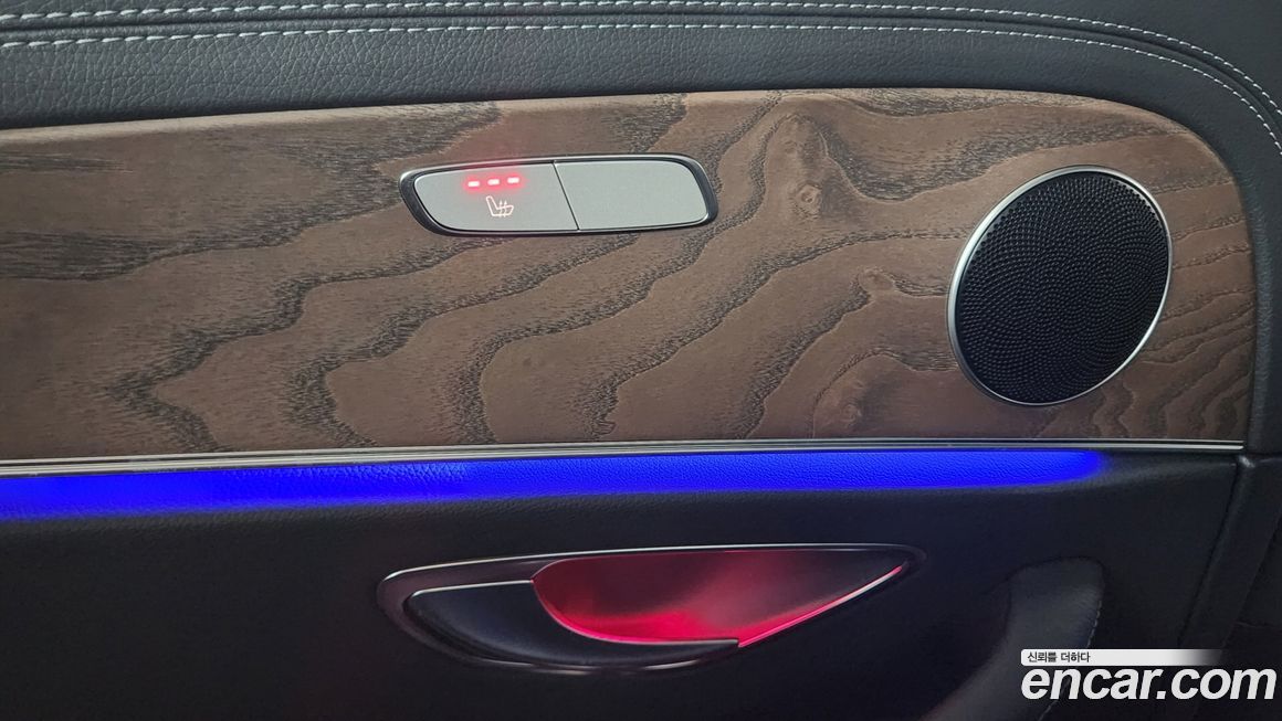 Mercedes-Benz E-Class 2022