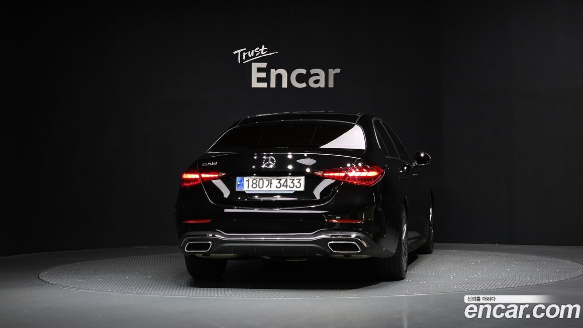 Mercedes-Benz C-Class 2024