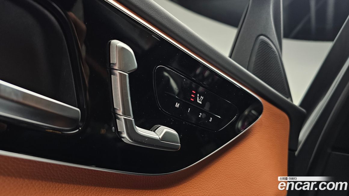 Mercedes-Benz C-Class 2023