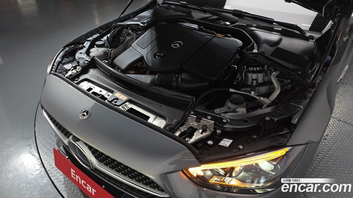 Mercedes-Benz C-Class 2023