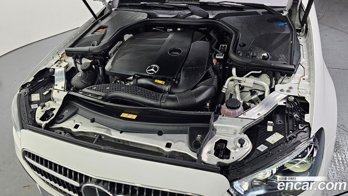 Mercedes-Benz E-Class 2021