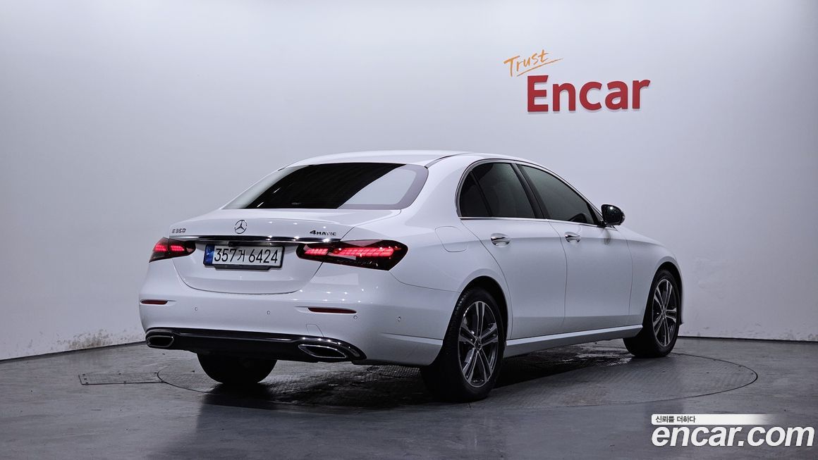 Mercedes-Benz E-Class 2021