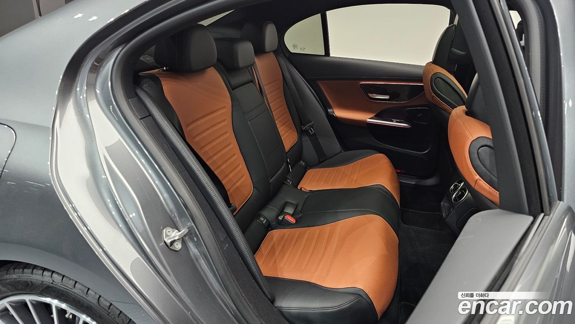 Mercedes-Benz C-Class 2023