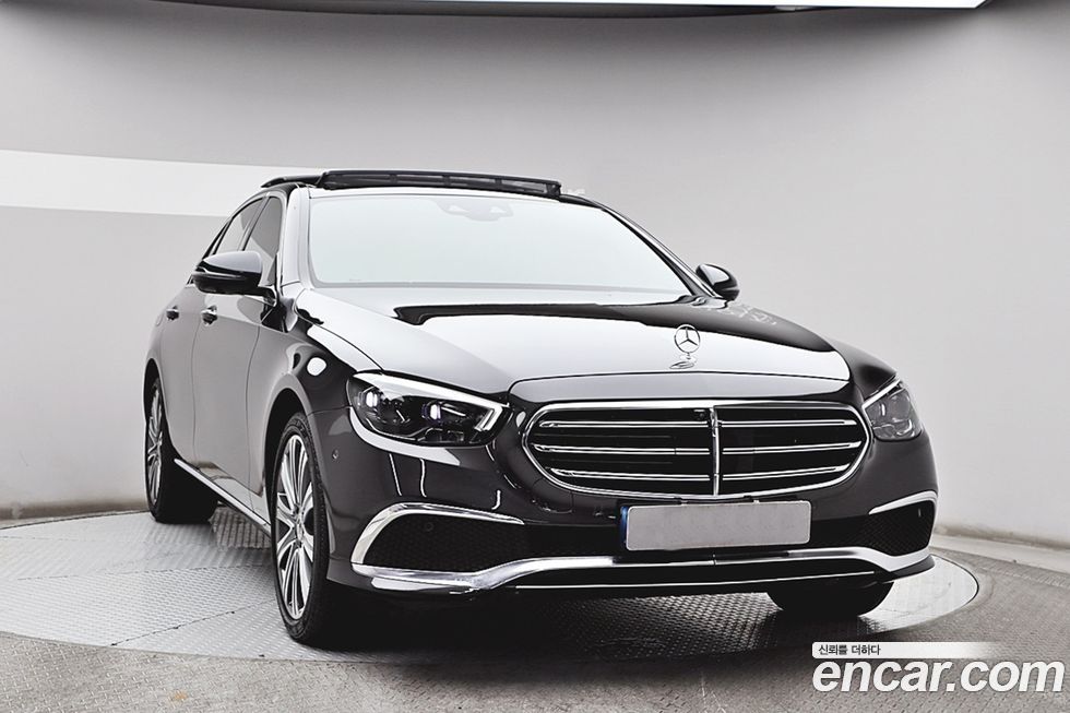 Mercedes-Benz E-Class 2021