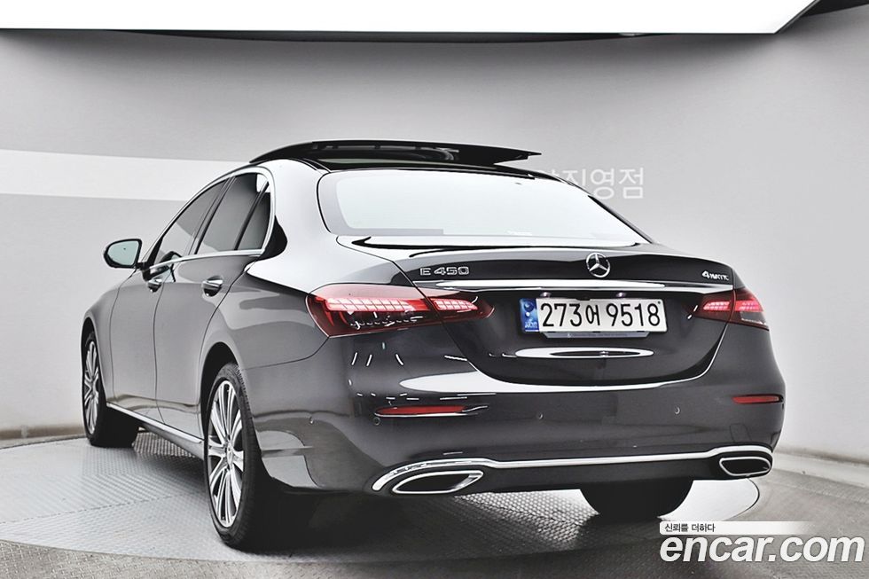 Mercedes-Benz E-Class 2021