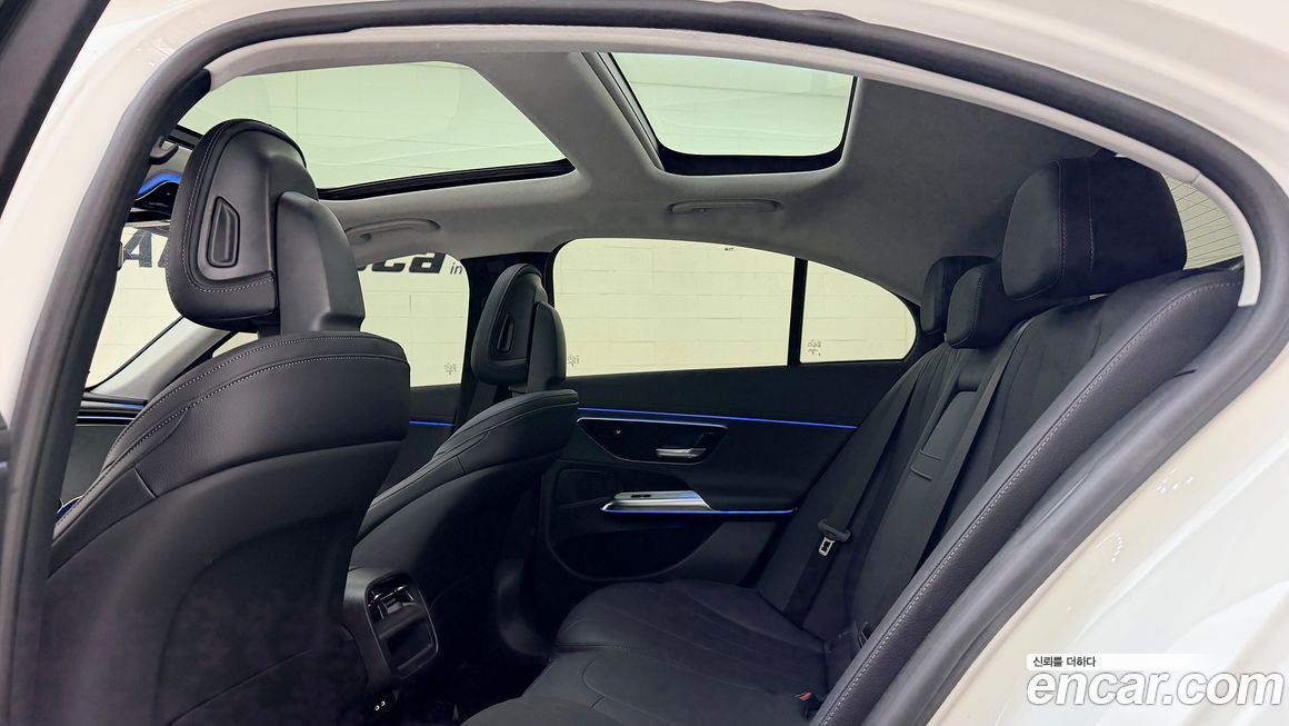 Mercedes-Benz E-Class 2024