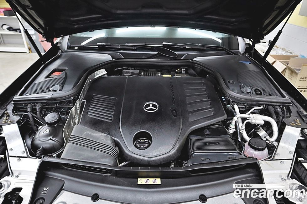 Mercedes-Benz E-Class 2021