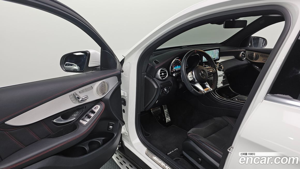 Mercedes-Benz GLC-Class 2021