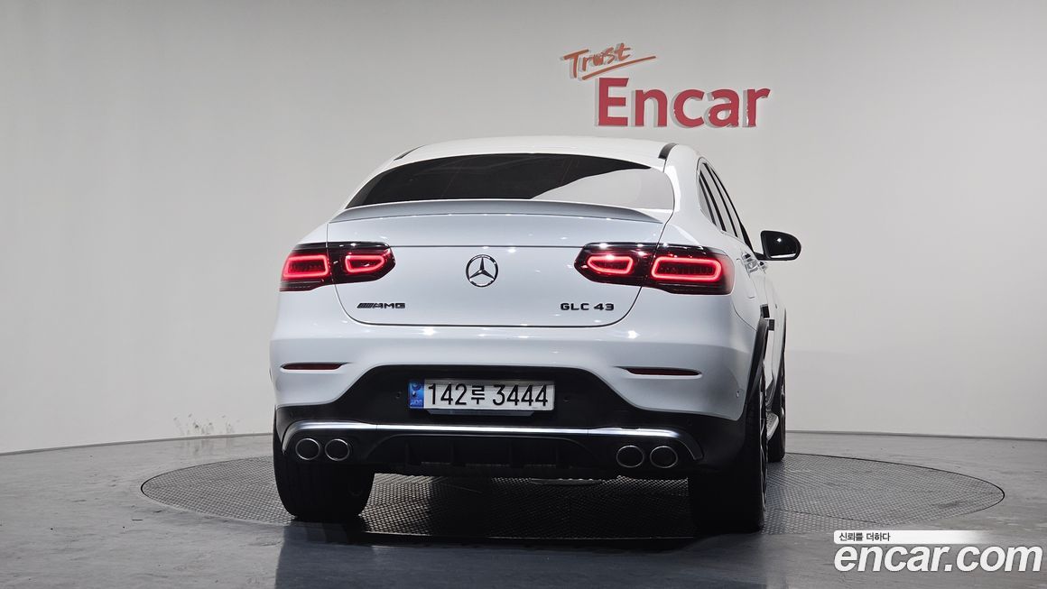 Mercedes-Benz GLC-Class 2023