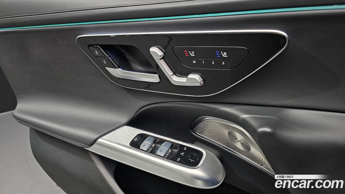 Mercedes-Benz E-Class 2024