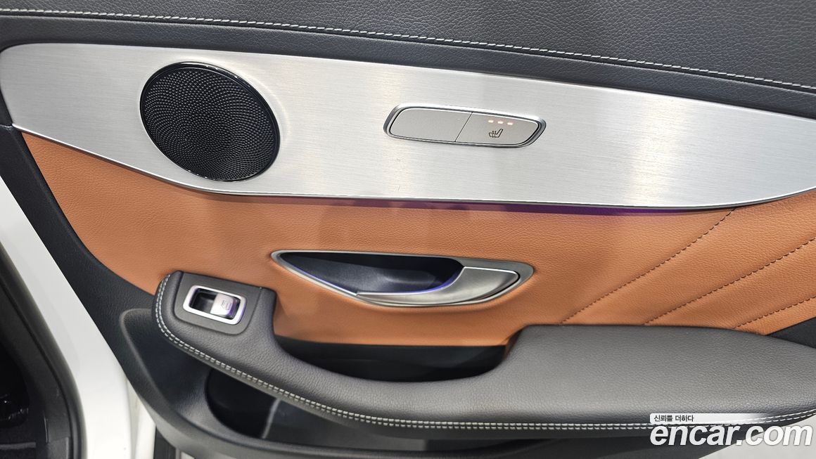 Mercedes-Benz GLC-Class 2023