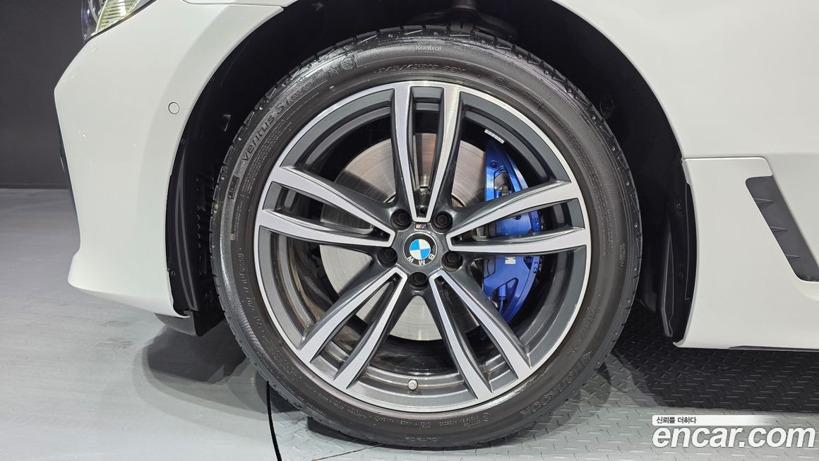 BMW Gran Turismo 2023