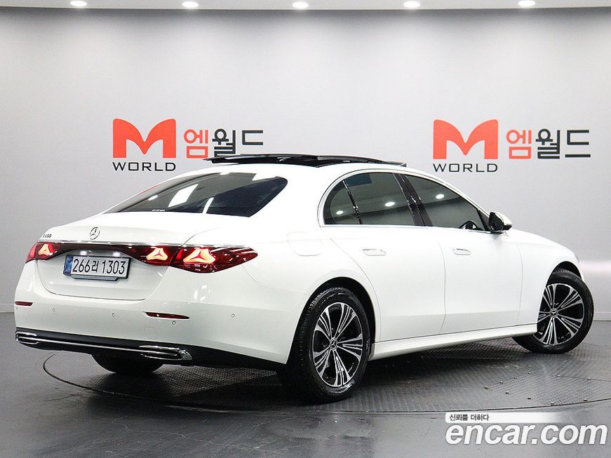 Mercedes-Benz E-Class 2025