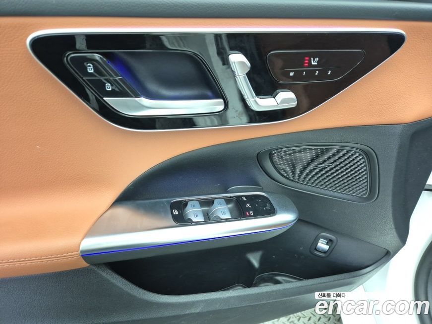 Mercedes-Benz C-Class 2023