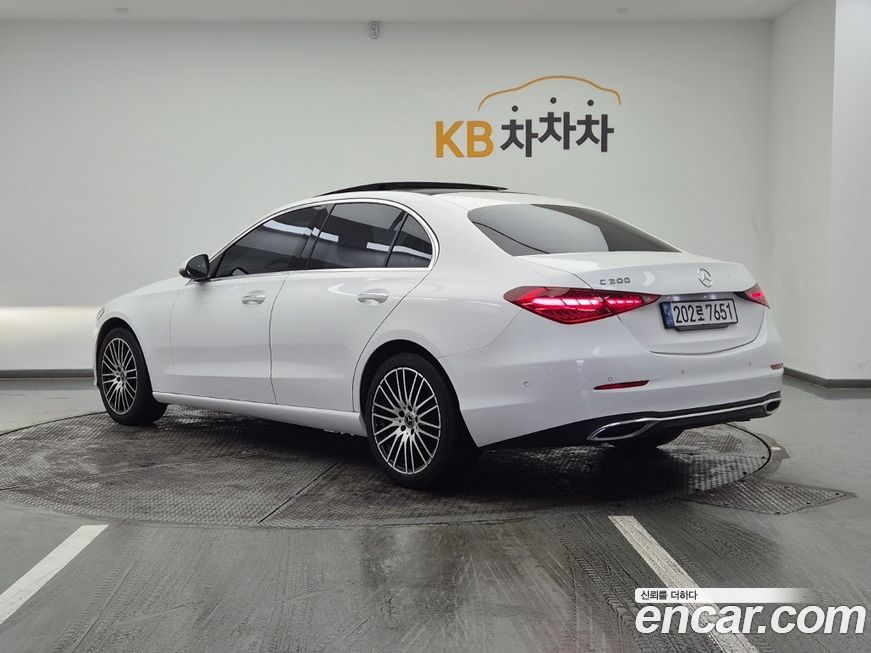 Mercedes-Benz C-Class 2023