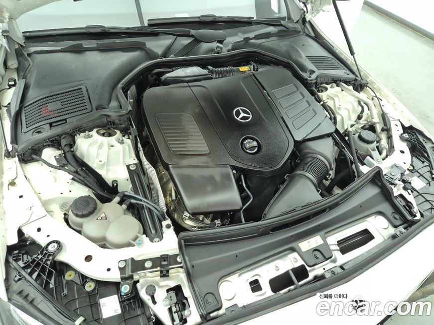 Mercedes-Benz C-Class 2023