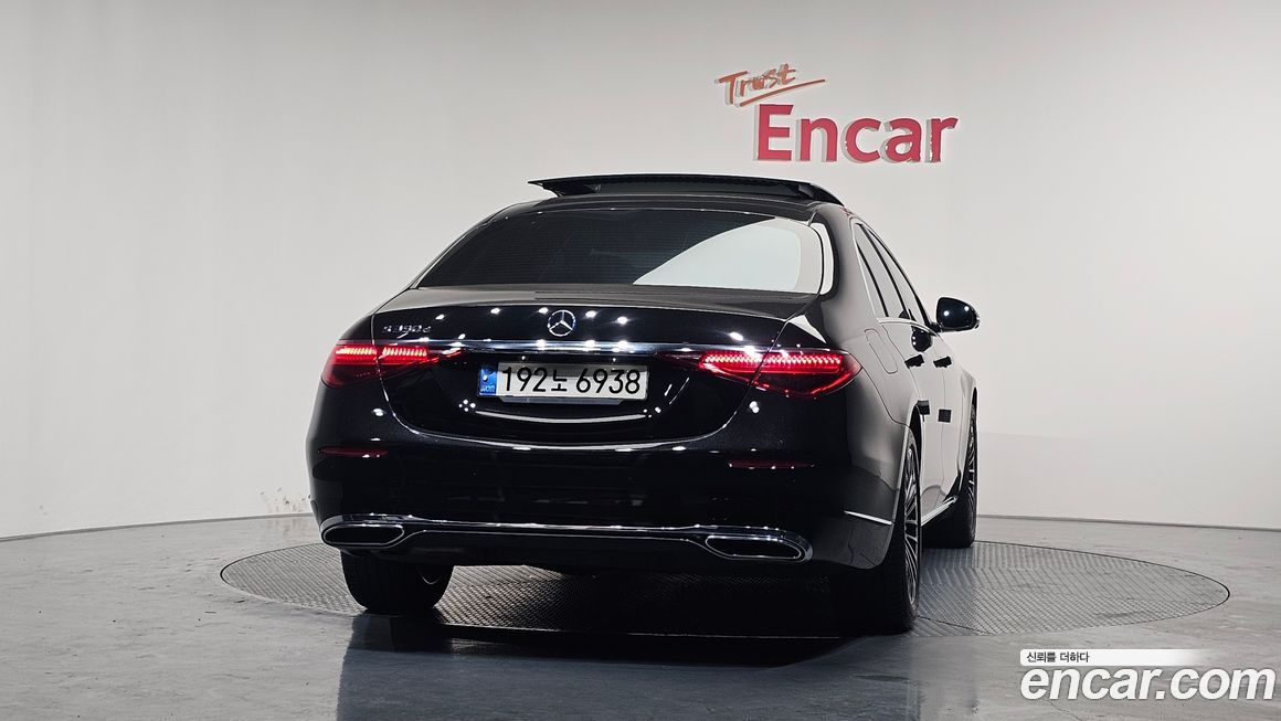 Mercedes-Benz S-Class 2022