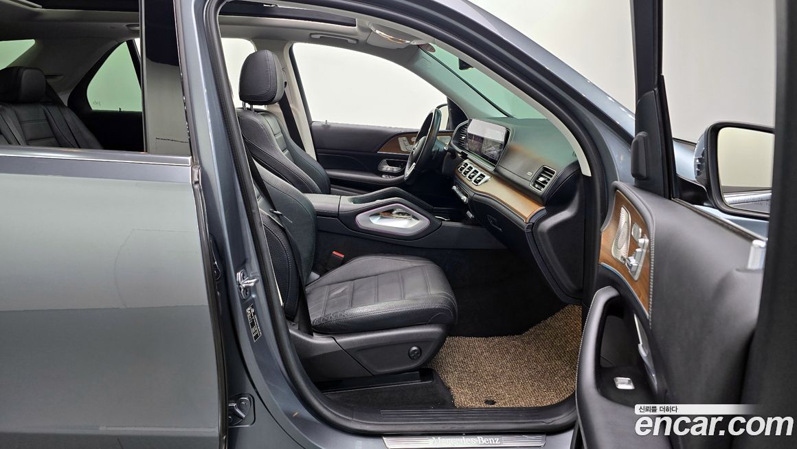 Mercedes-Benz GLE-Class 2021