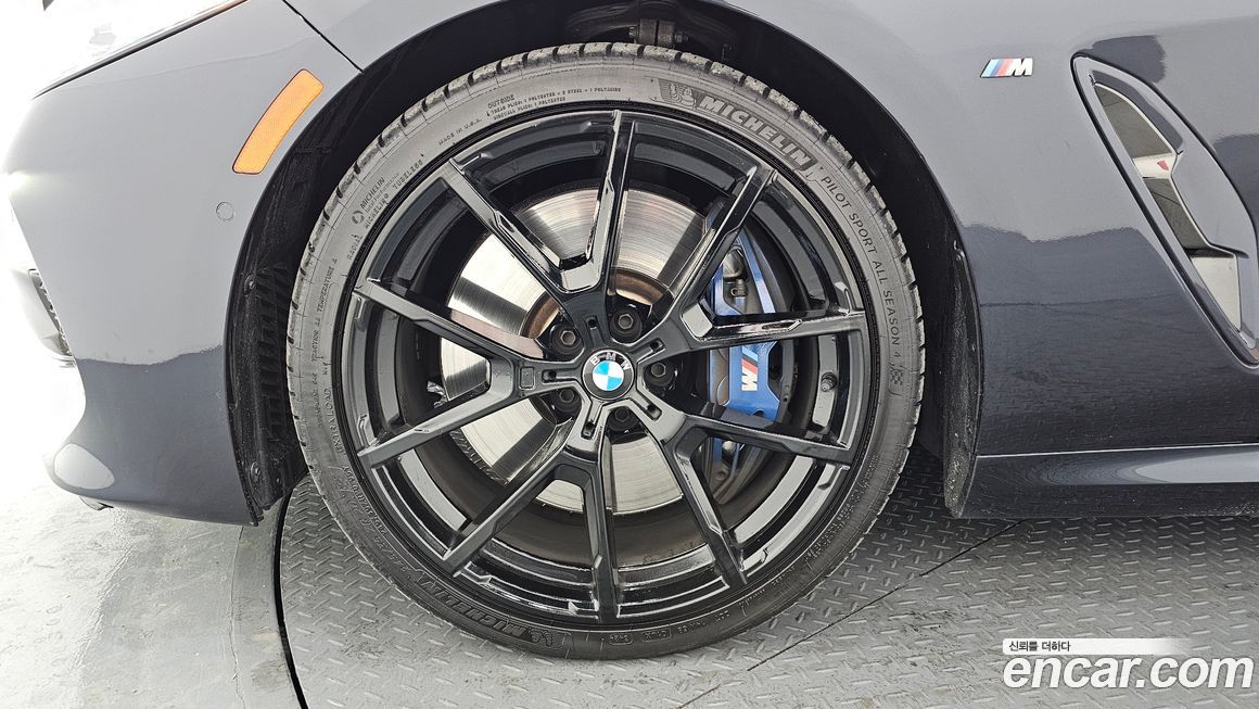 BMW 8-Series 2019