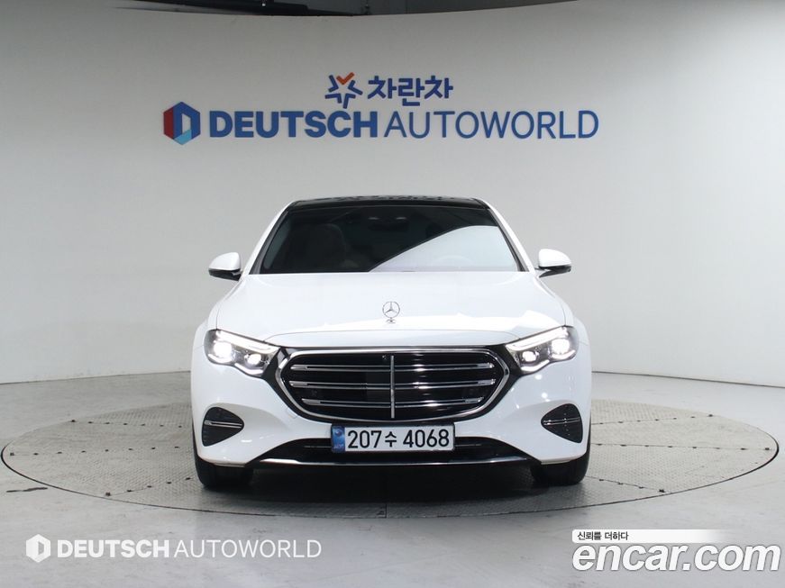 Mercedes-Benz E-Class 2024