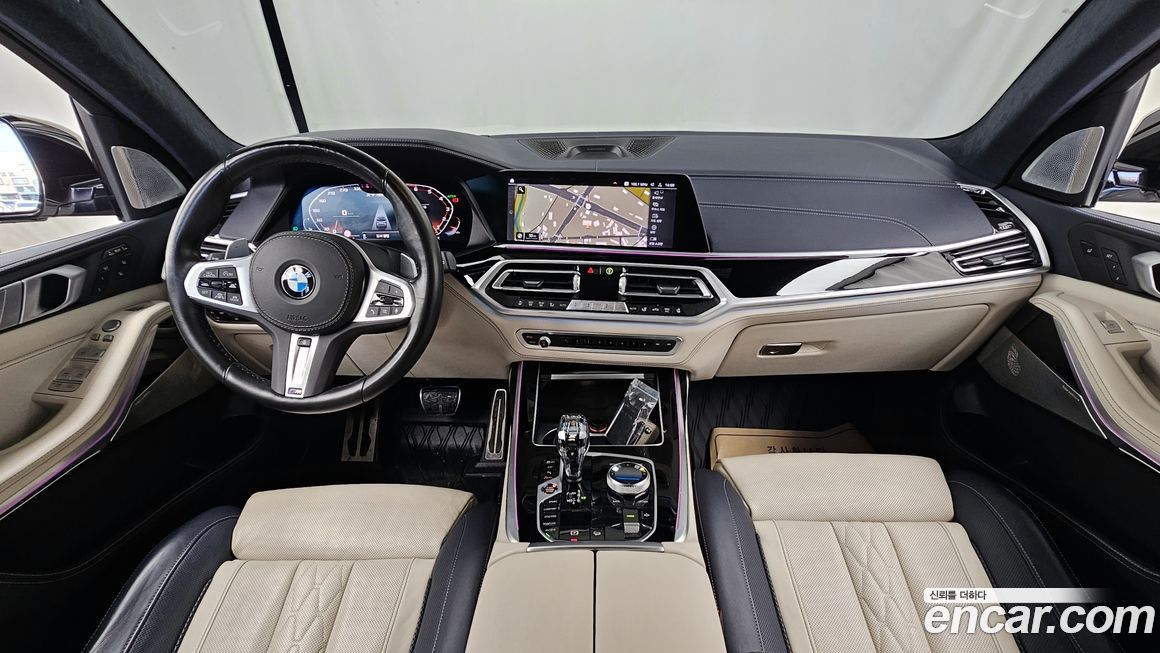 BMW X7 2021
