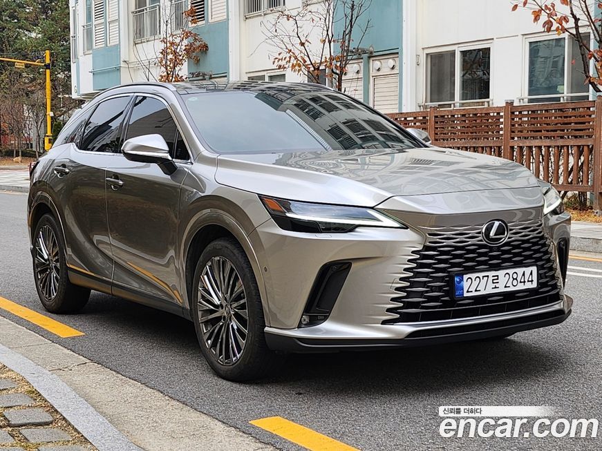 Lexus RX 2024
