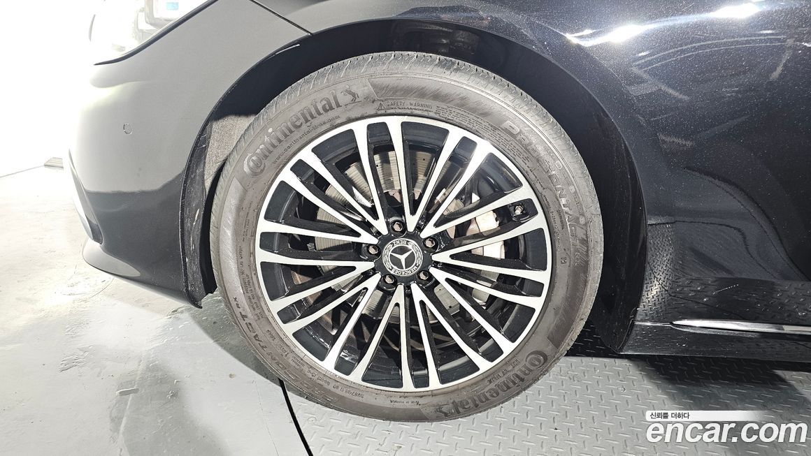 Mercedes-Benz S-Class 2022