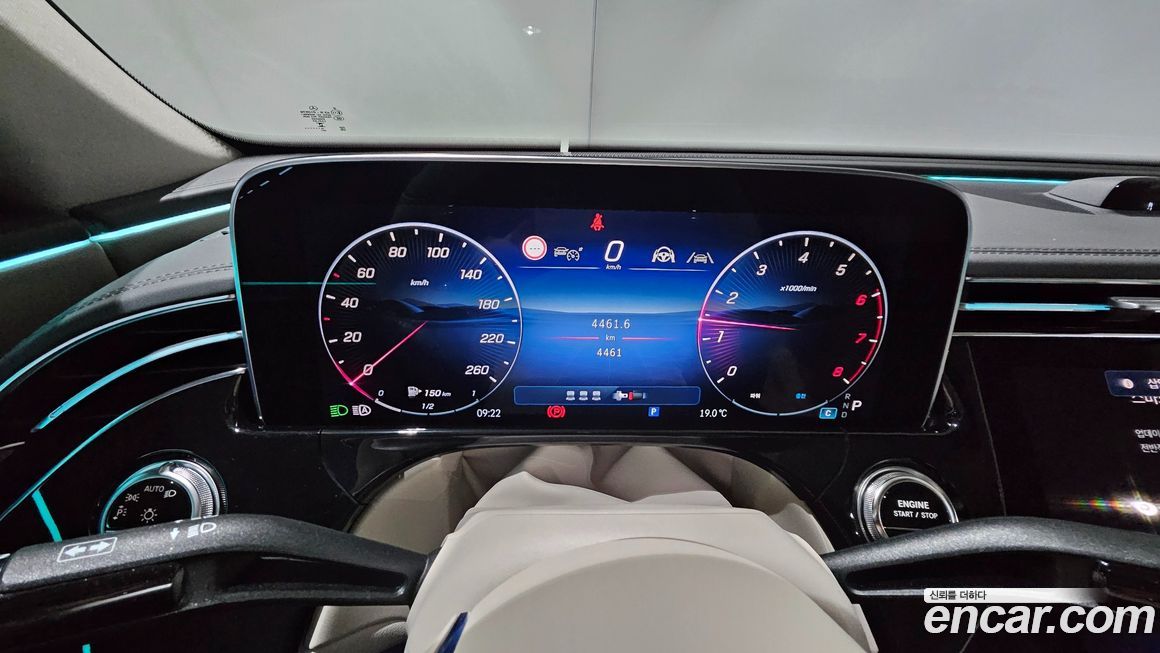 Mercedes-Benz E-Class 2025