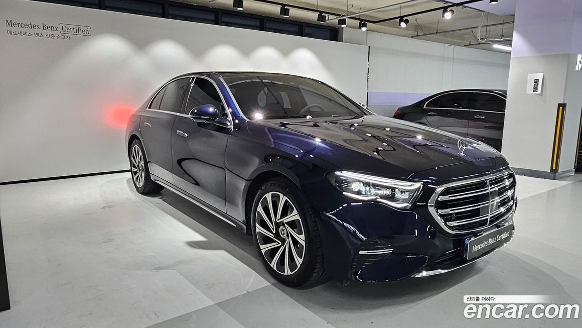 Mercedes-Benz E-Class 2025