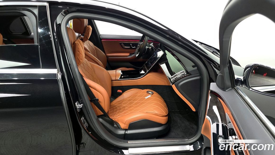 Mercedes-Benz S-Class 2021