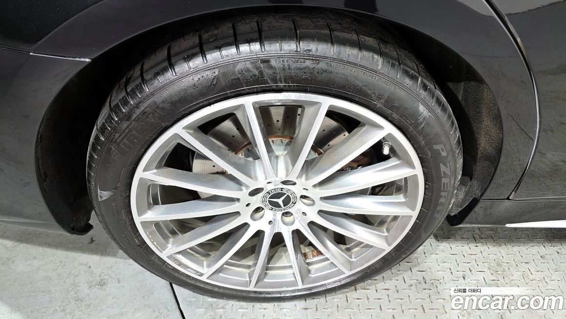 Mercedes-Benz S-Class 2021