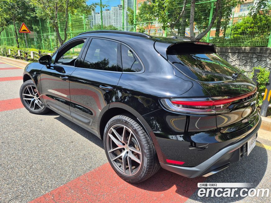 Porsche Macan 2024