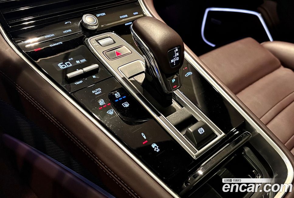 Porsche Panamera 2020