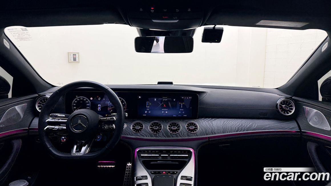 Mercedes-Benz AMG GT 2024