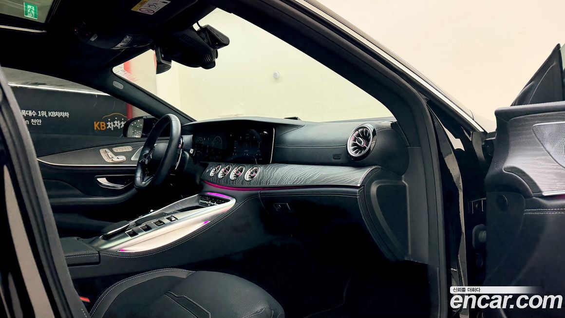 Mercedes-Benz AMG GT 2024