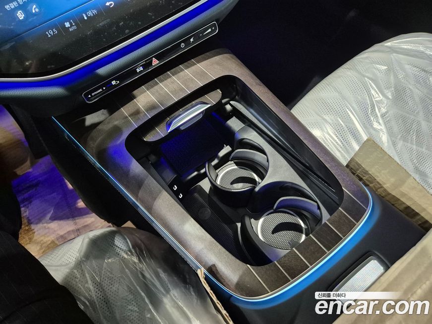 Mercedes-Benz E-Class 2024