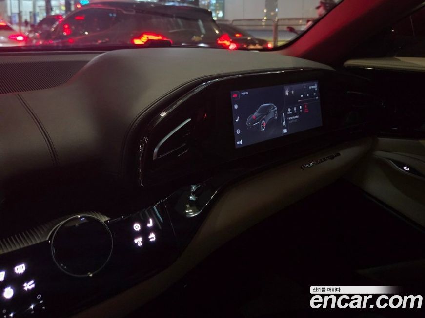 Ferrari Purosangue 2025