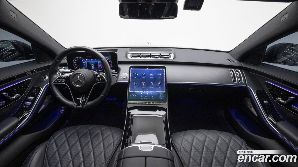 Mercedes-Benz S-Class 2024